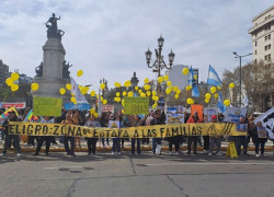 Endeudados protestando en el Congreso